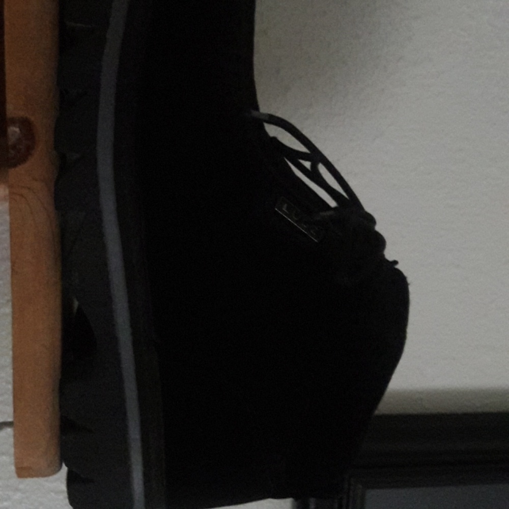 Shoes lugz size9